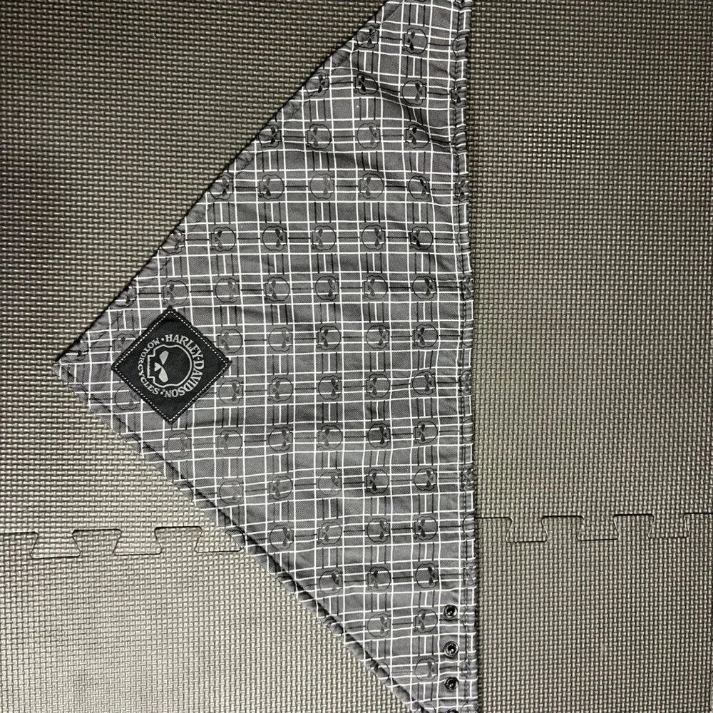 Harley-Davidson Skull Plaid Adjustable Dog Bandana Black & Gray Snap Closure - Picture 2 of 4